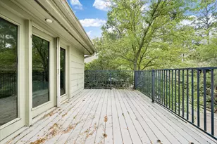 201 Vanderpool Ln, Houston, TX 77024 - Photo 18