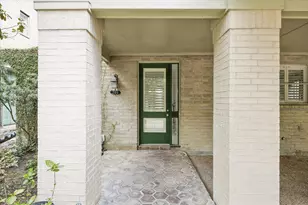 201 Vanderpool Ln, Houston, TX 77024 - Photo 2