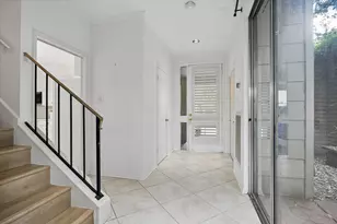 201 Vanderpool Ln, Houston, TX 77024 - Photo 14