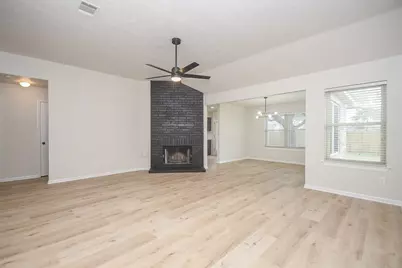 7002 Redwood Falls Drive, Pasadena, TX 77505 - Photo 4