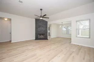 7002 Redwood Falls Dr, Pasadena, TX 77505 - Photo 4