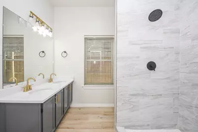 7002 Redwood Falls Drive, Pasadena, TX 77505 - Photo 16