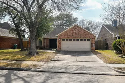 7002 Redwood Falls Drive, Pasadena, TX 77505 - Photo 2