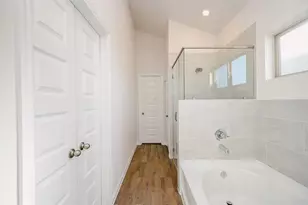 434 Magnetic Hl Dr, Crosby, TX 77532 - Photo 4