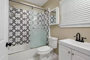 958 Conklin St, Houston, TX 77088 - Photo 6