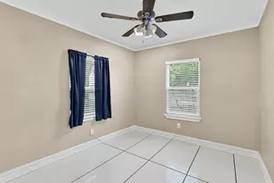 958 Conklin St, Houston, TX 77088 - Photo 4