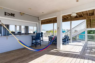 909 Helen Blvd, Crystal Beach, TX 77650 - Photo 14