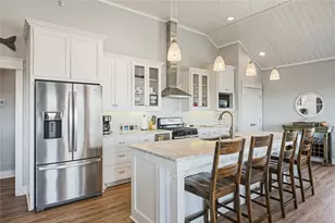 909 Helen Blvd, Crystal Beach, TX 77650 - Photo 22