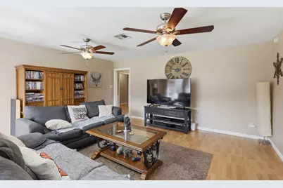 8535 Dover Street, Houston, TX 77061 - Photo 16