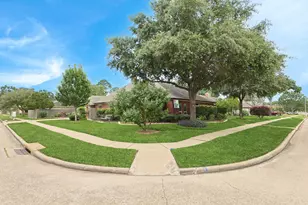 19915 Brandon Oaks Way, Katy, TX 77449 - Photo 32