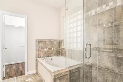 20719 Medallion Pointe Drive, Katy, TX 77450 - Photo 16