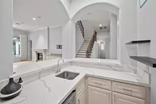 11614 Montmarte Blvd, Houston, TX 77082 - Photo 14