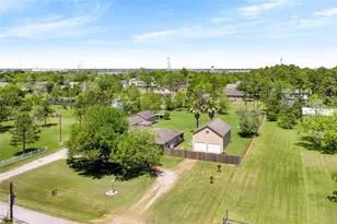 5521 Lanis St, Dickinson, TX 77539 - Photo 48