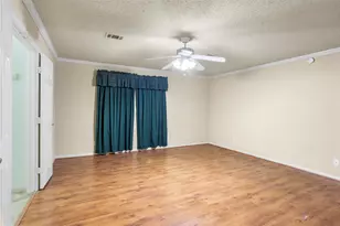 5521 Lanis St, Dickinson, TX 77539 - Photo 18