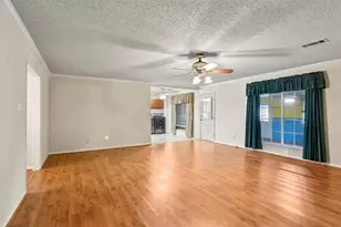 5521 Lanis St, Dickinson, TX 77539 - Photo 8