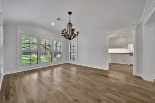 511 S Pecan St, Tomball, TX 77375 - Photo 8