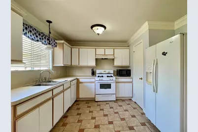 12811 Smokey Pass Circle, Houston, TX 77038 - Photo 14