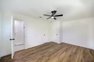 4830 Teton St, Houston, TX 77033 - Photo 36