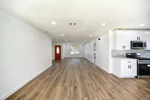 4830 Teton St, Houston, TX 77033 - Photo 6