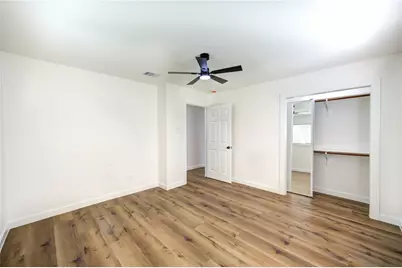 4830 Teton Street, Houston, TX 77033 - Photo 32