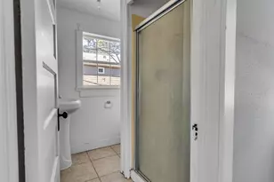 2141 Colquitt St, Houston, TX 77098 - Photo 36