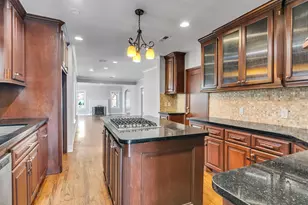 2141 Colquitt St, Houston, TX 77098 - Photo 10