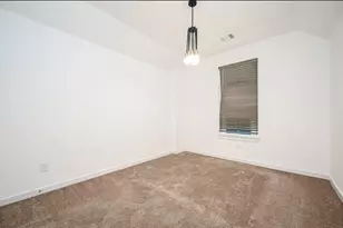 15106 Timberson Rdg Ln, Houston, TX 77090 - Photo 6