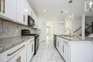 15106 Timberson Rdg Ln, Houston, TX 77090 - Photo 18