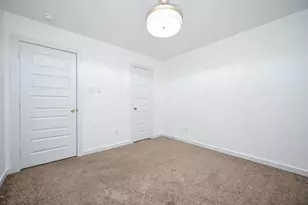 15106 Timberson Rdg Ln, Houston, TX 77090 - Photo 10