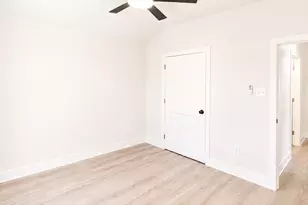 142B College St, Fresno, TX 77545 - Photo 20