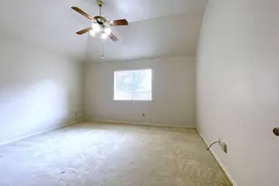 15514 Heritage Country Ct, Friendswood, TX 77546 - Photo 10