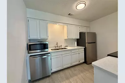 1412 N Avenue Q, Freeport, TX 77541 - Photo 12