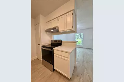 1412 N Avenue Q, Freeport, TX 77541 - Photo 10
