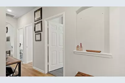 6444 Wenlock Drive, Houston, TX 77048 - Photo 6