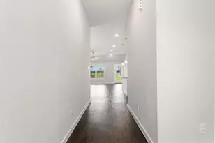 2303 Gentle Breeze Ln, Baytown, TX 77523 - Photo 8