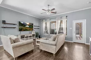 623 Orchid Hill Dr E, Conroe, TX 77301 - Photo 6