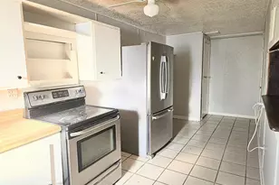 702 St Lawrence River Rd, Conroe, TX 77316 - Photo 6