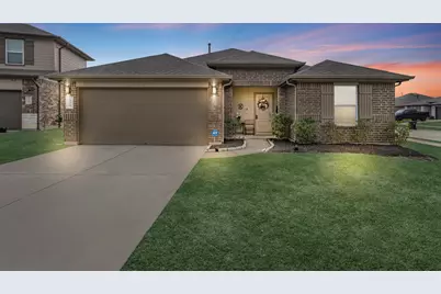 826 Green Clover Lane, Rosharon, TX 77583 - Photo 2