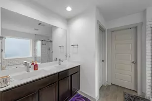 826 Green Clover Ln, Rosharon, TX 77583 - Photo 16