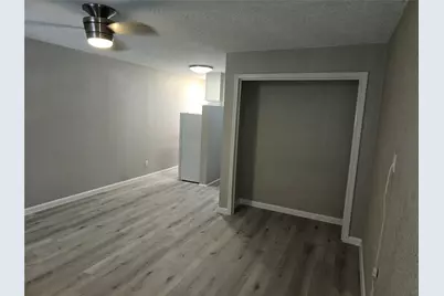 2501 Yoakum Boulevard #13, Houston, TX 77006 - Photo 4