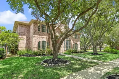 39 Oakmere Place, Sugar Land, TX 77479 - Photo 2