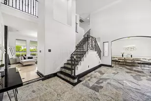 39 Oakmere Pl, Sugar Land, TX 77479 - Photo 8