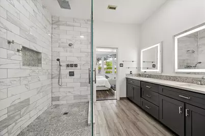39 Oakmere Place, Sugar Land, TX 77479 - Photo 18