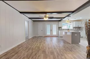 210 Outlook Dr, Houston, TX 77034 - Photo 8