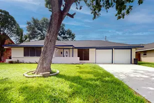 210 Outlook Dr, Houston, TX 77034 - Photo 2