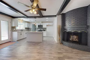 210 Outlook Dr, Houston, TX 77034 - Photo 4