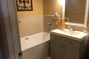 216 W G St, La Porte, TX 77571 - Photo 12