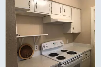 216 W G Street #216, La Porte, TX 77571 - Photo 8