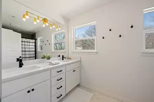6104 Reicher Dr, Austin, TX 78723 - Photo 24