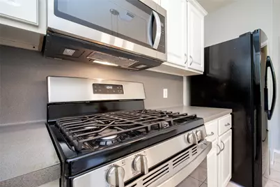 9703 Berkshire Trace, Pearland, TX 77584 - Photo 10